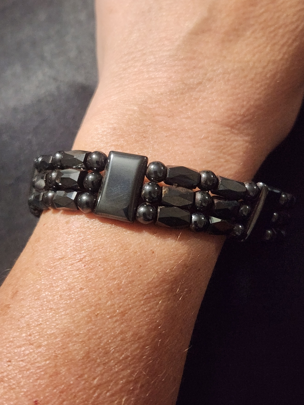 Vintage Black Hematite Beaded 3-Strand Stretch Bracelet | Magnetic Slide Clasp